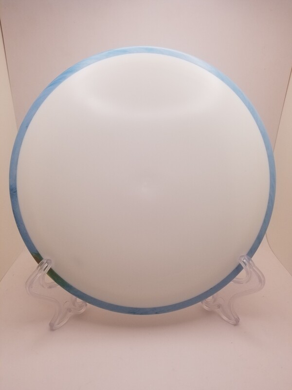 Dyers&#39; Delight - Axiom Discs Crave White with Blue Rim Fission 165-169 g