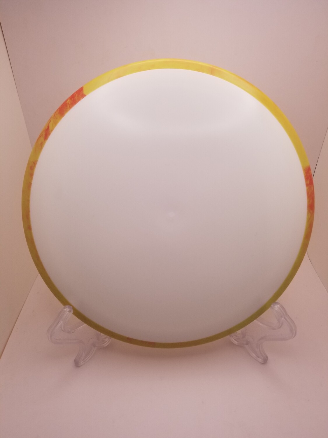 Dyers&#39; Delight - Axiom Discs Crave White with Orange/Yellow swirly Rim Fission 165-169 g