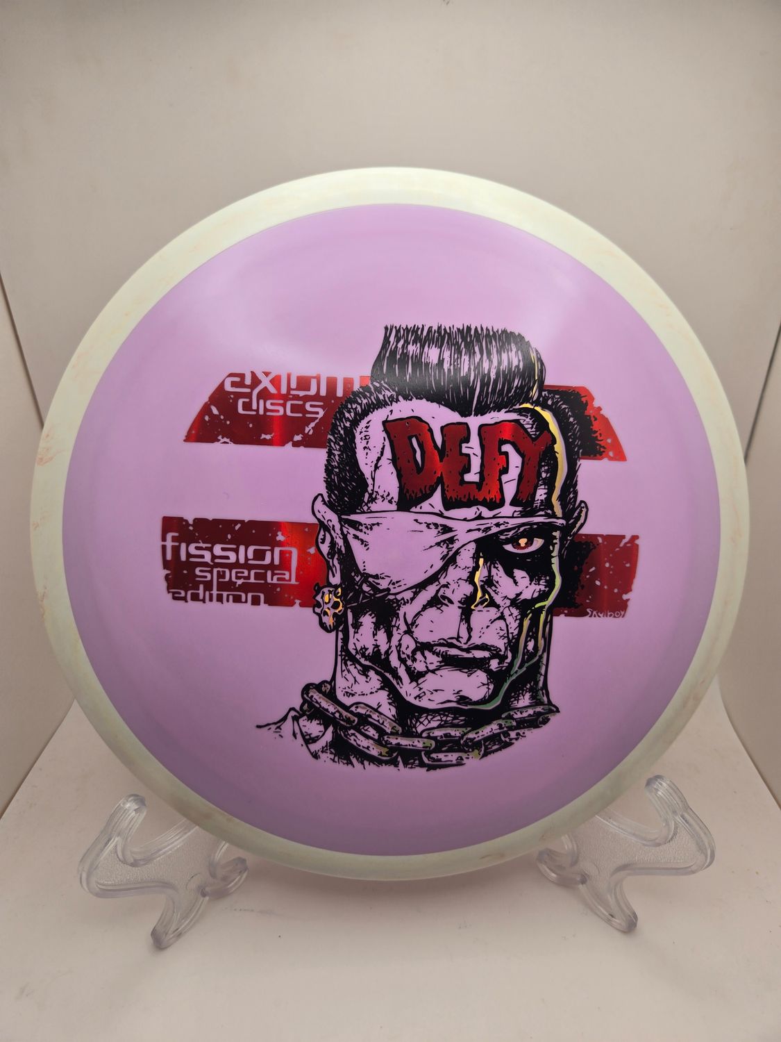 Axiom Discs Special Edition Defy Fission Pink with White and Red Swirly Rim 158g