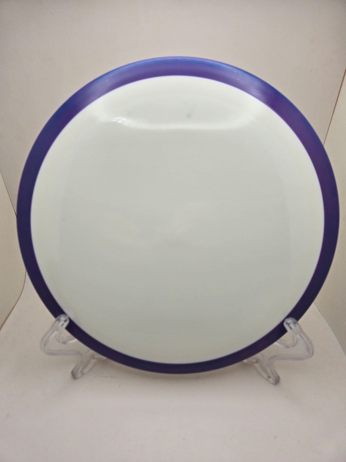Dyers&#39; Delight Axiom Discs Blank White Defy Neutron with Purple Rim 172g
