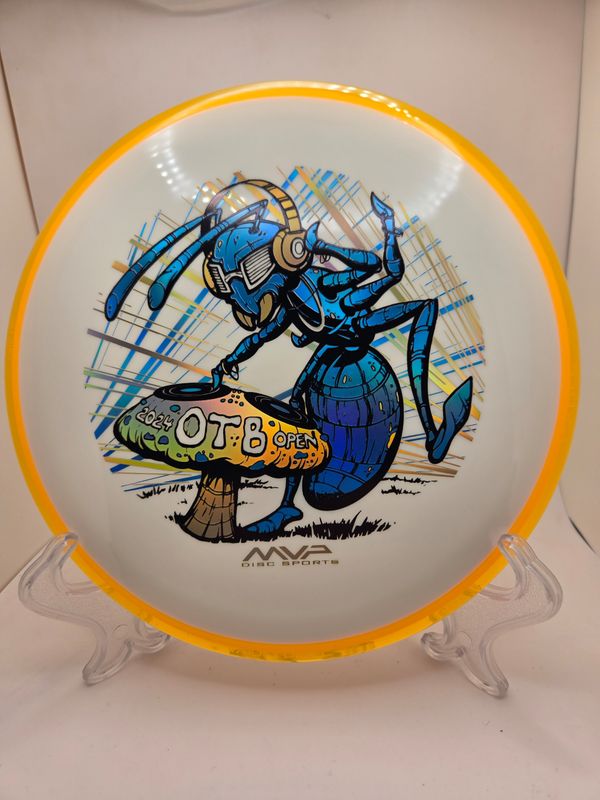 Axiom Discs OTB Open 2024 – Prism Neutron Trance Light White with Orange Rim 174g