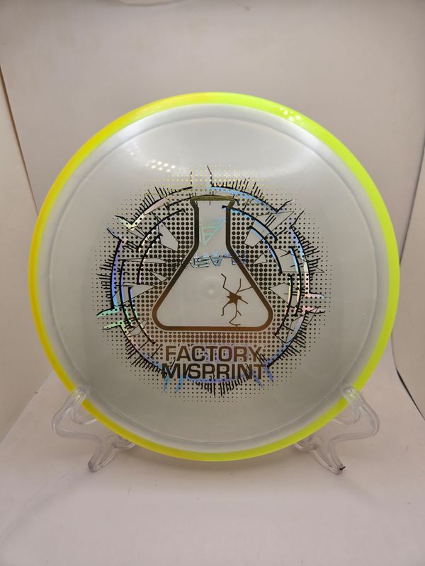 Axiom Discs Crave White/Silver with Yellow rim Plasma 159g