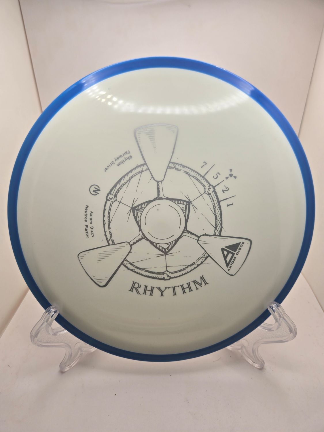 Axiom Discs Rhythm White with Blue Rim Neutron 162g