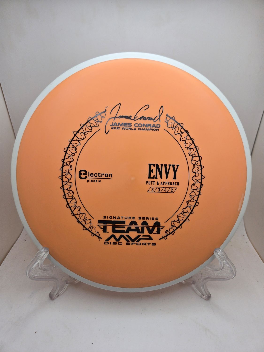 Axiom Discs Envy Electron Orange with White Rim 172g.