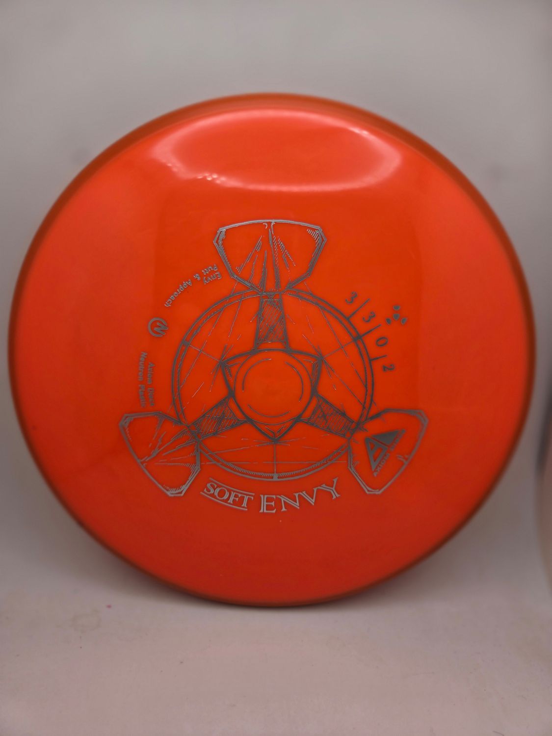 Axiom Discs Envy Soft Neutron Orange with Orange Rim 174g.