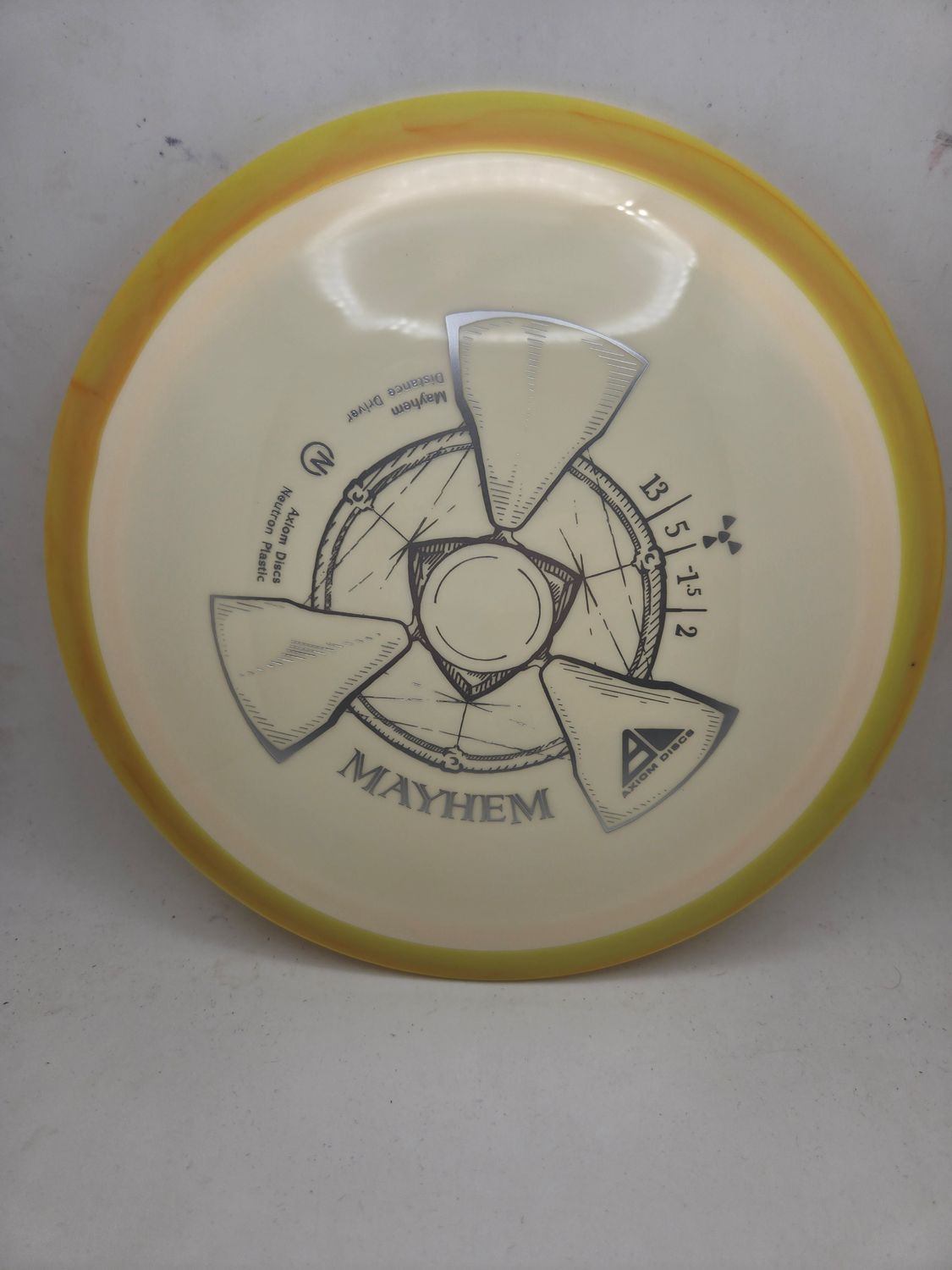 Axiom Discs Mayhem Neutron White/Light Peach with Yellow Rim 173g