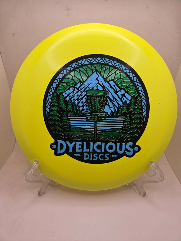 Innova Discs Triple Foil 1 0f 1 Dyelicious Discs Stamped Star Rollo Yellow with Green Sparkle Background and Blue 180g