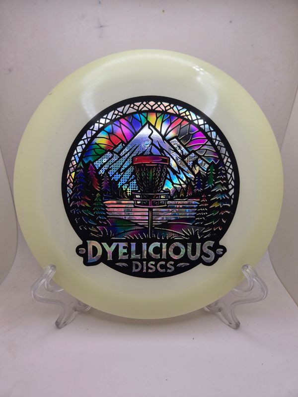 Innova Discs Triple Foil 1 of 1 Dyelicious Discs Stamped Glow Wraith with Gradient fade background and Money Stamp 173-175g