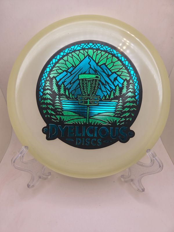 Streamline Discs Eclipse Green Range - Triple foil 1 of 1 Dyelicious Discs Stamp with Green Leopard background and with Blue 174g