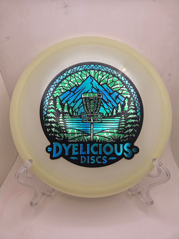 Axiom Discs Hex Total Eclipse White Rim Green Plate Triple Foil 1 of 1 Dyelicious Discs Stamp with Green Leopard background and with Blue Stamp 176g