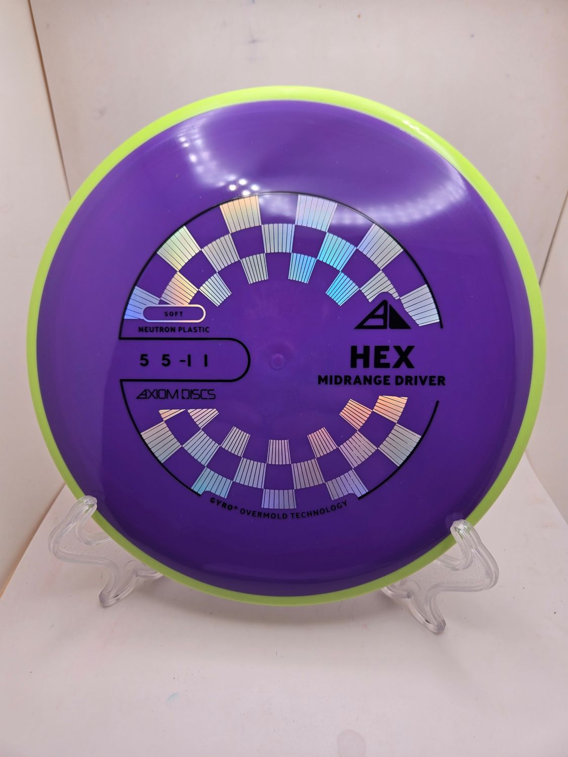 Axiom Discs MVP Open 2025 Hex Neutron Soft Purple with Yellow Rim 177g