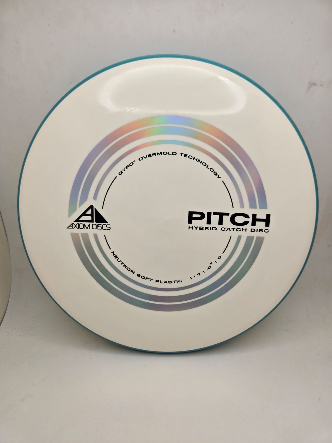 Axiom Discs Neutron Soft Pitch White with Blue Rim 163g
