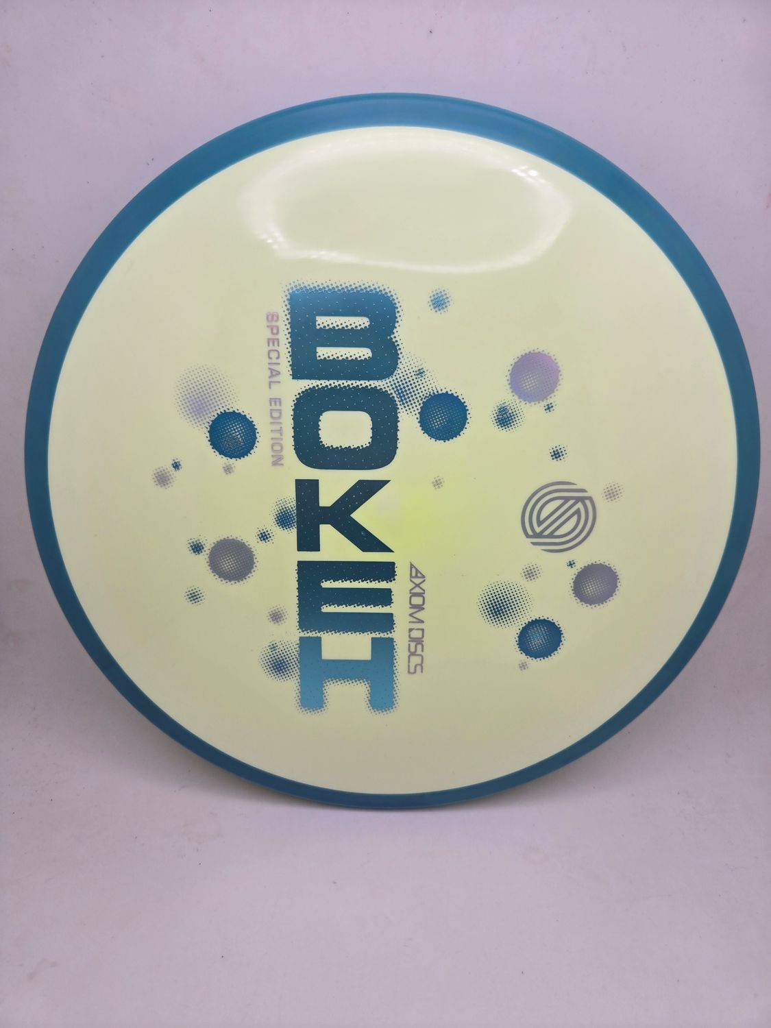 Axiom Neutron Bokeh - Special Edition Yellow with Blue Rim 173g