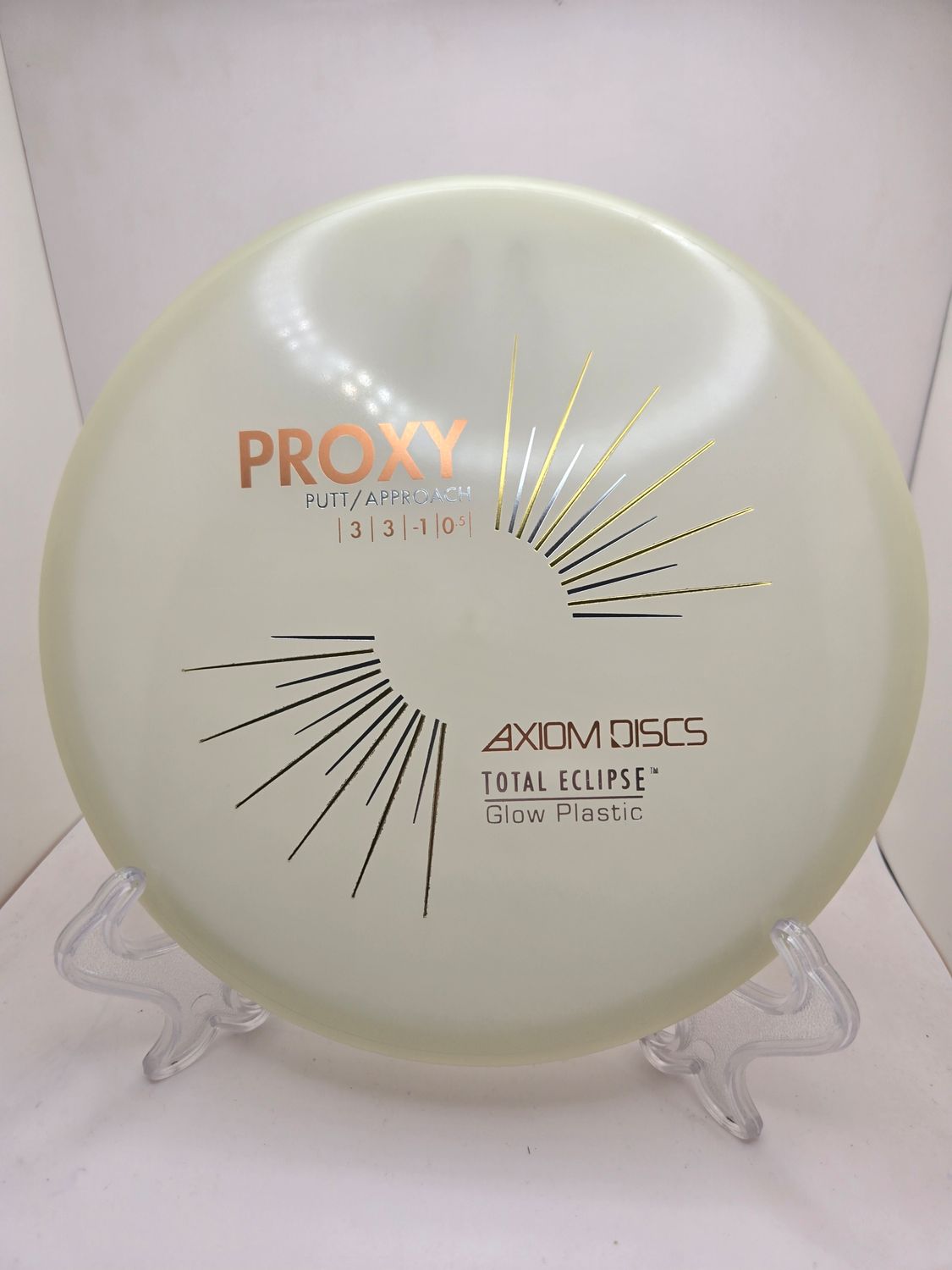 Axiom Discs Proxy Glow Total Eclipse Stock Purple Plate with light Blue Rim 173g