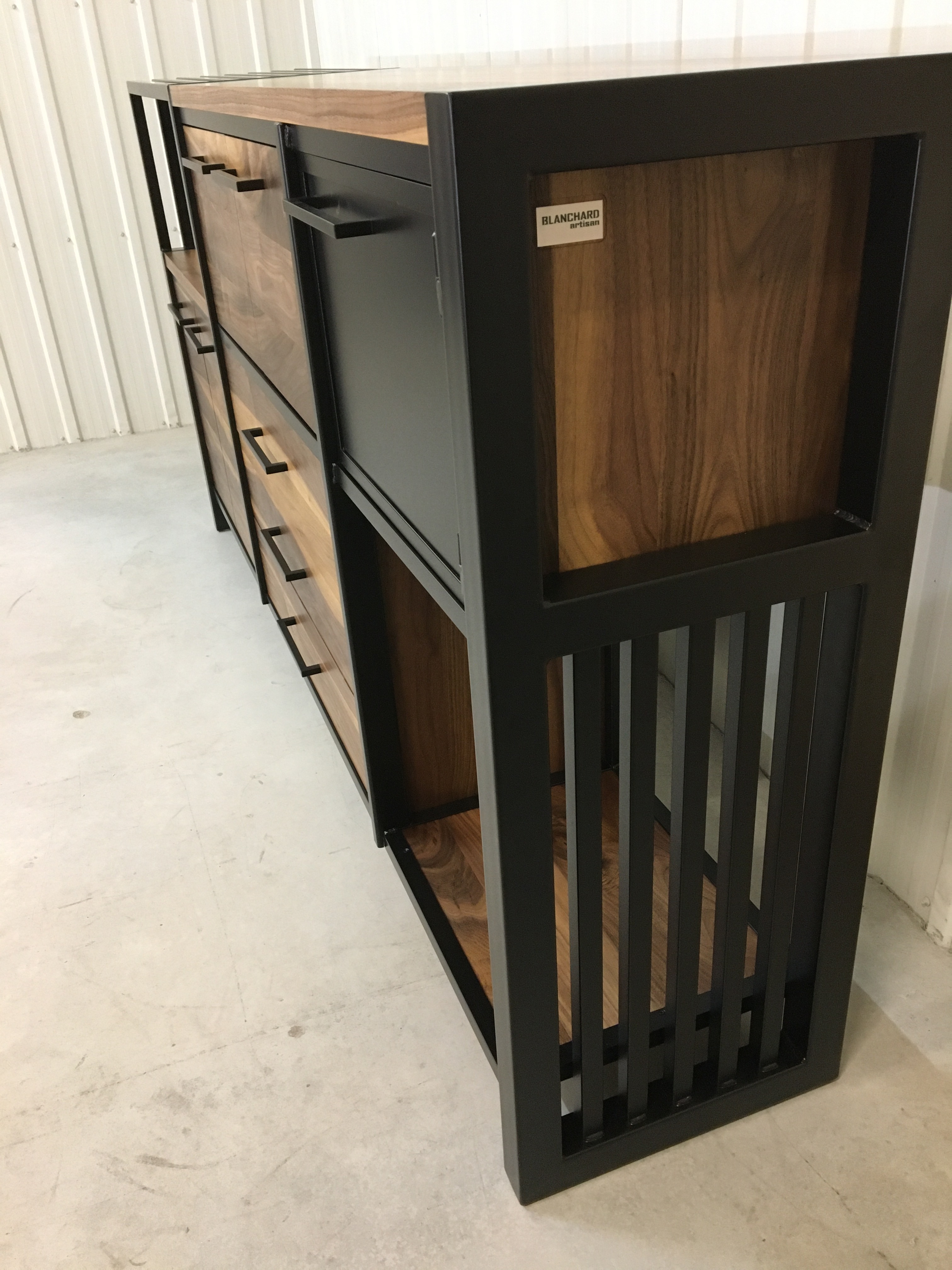 Crédence asymétrique