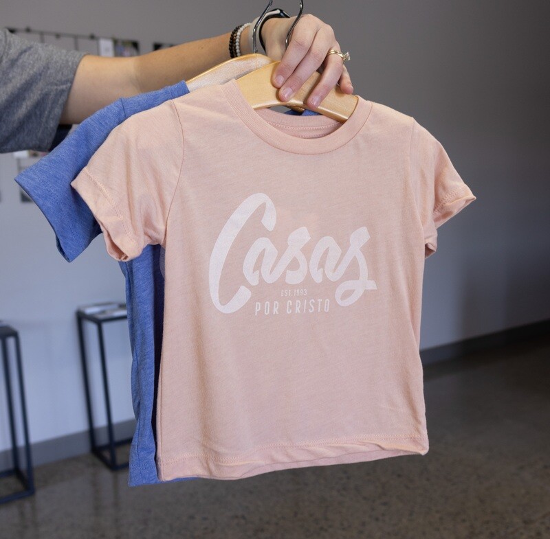 CLASSIC SCRIPT KIDS TEE PINK