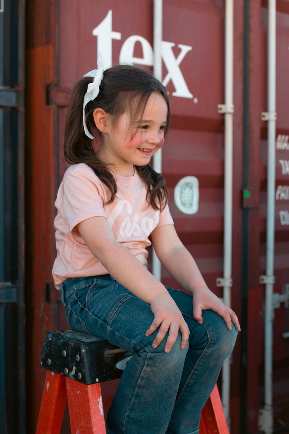 CLASSIC SCRIPT KIDS TEE PINK