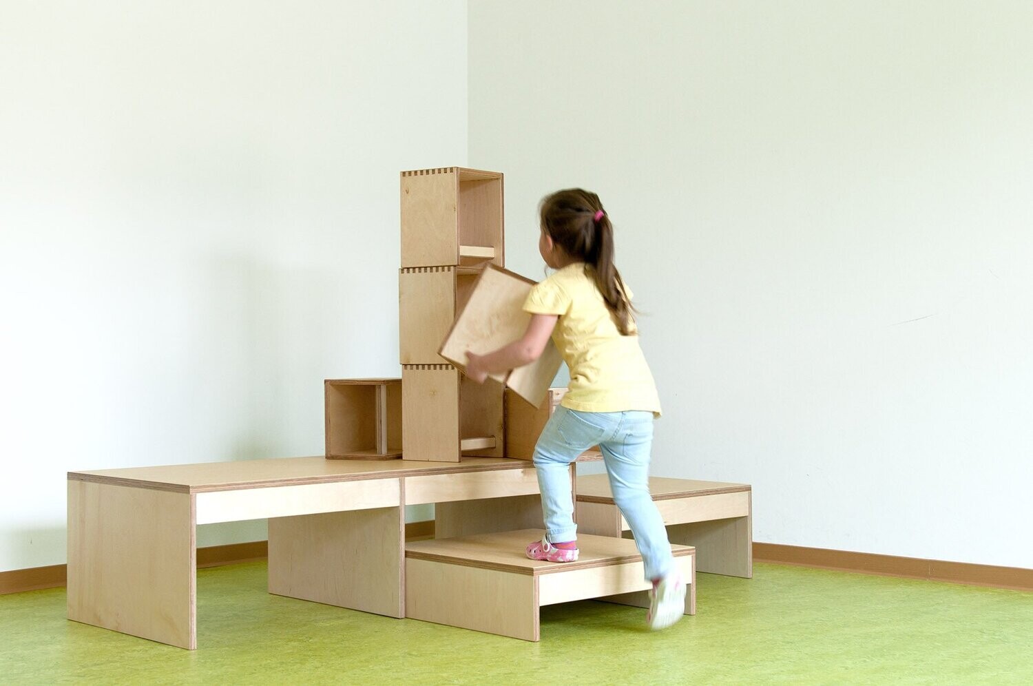 Podest Kindergarten kaufen | moete.de