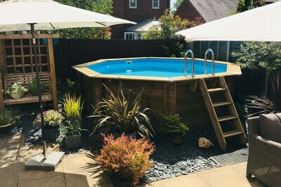 Wooden Octagonal - 4.34m x 4.01m x 1.16m Wooden Octagonal - 4.34m x 4.01m x 1.16m