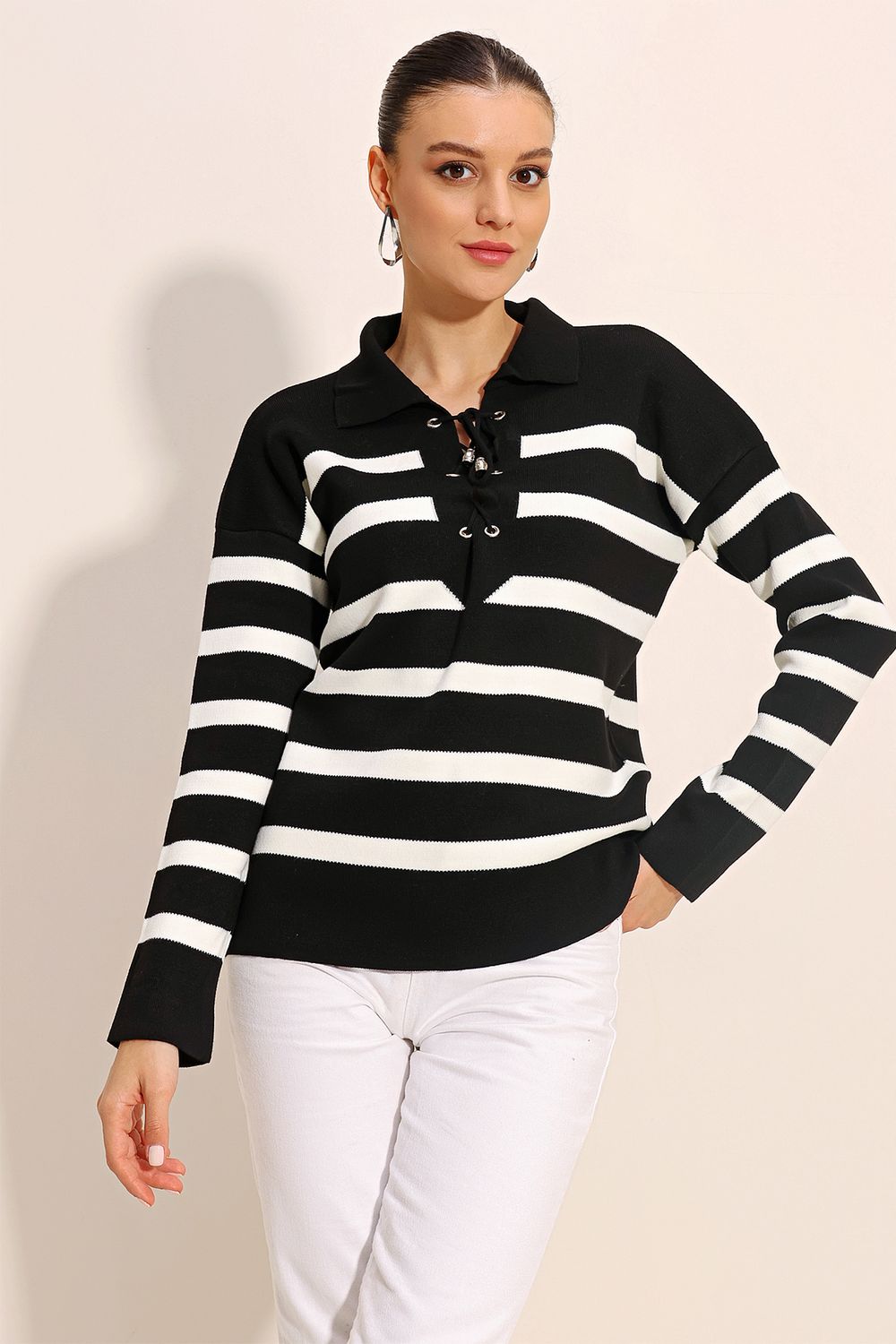 Übergroßer Strickpullover Mit Kragendetail – Schwarz