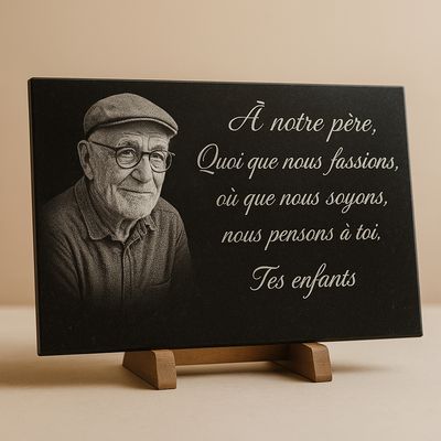 Hommage gravé