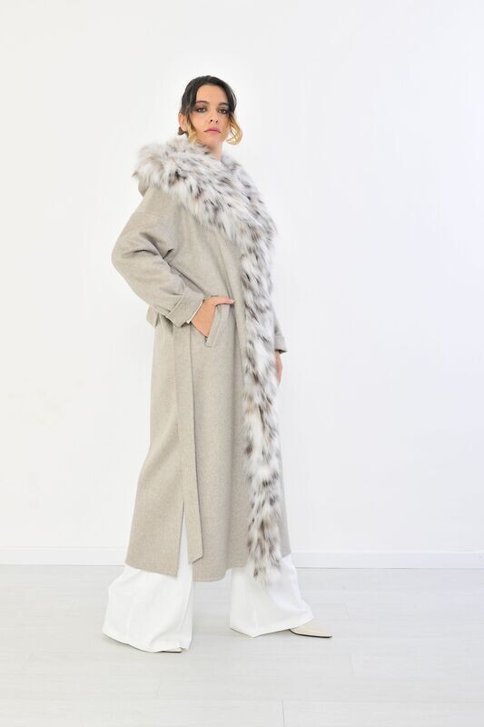 Long Cashmere Coat with Lynx Collar - Alabaster
