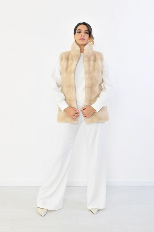 Gilet in visone color palomino Gilet in visone color palomino