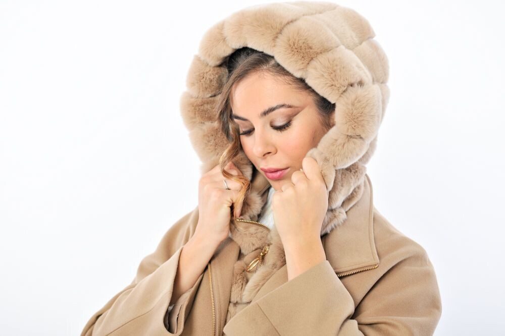 Giaccone in cashmere e castorex color camel