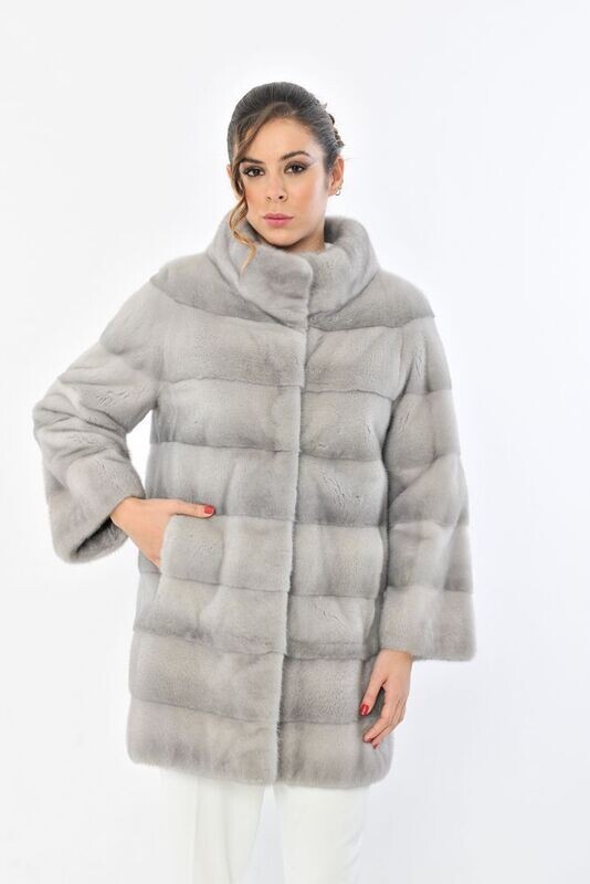 Cappotto in visone color zaffiro Cappotto in visone color zaffiro