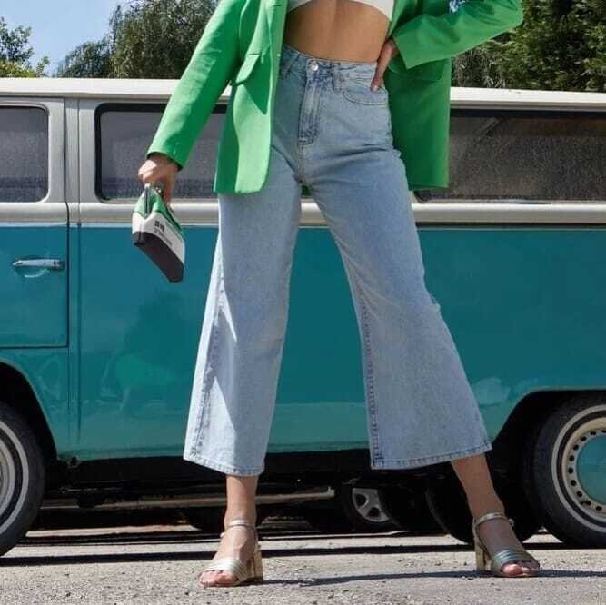 "Bahamas" Wide-Leg Jeans