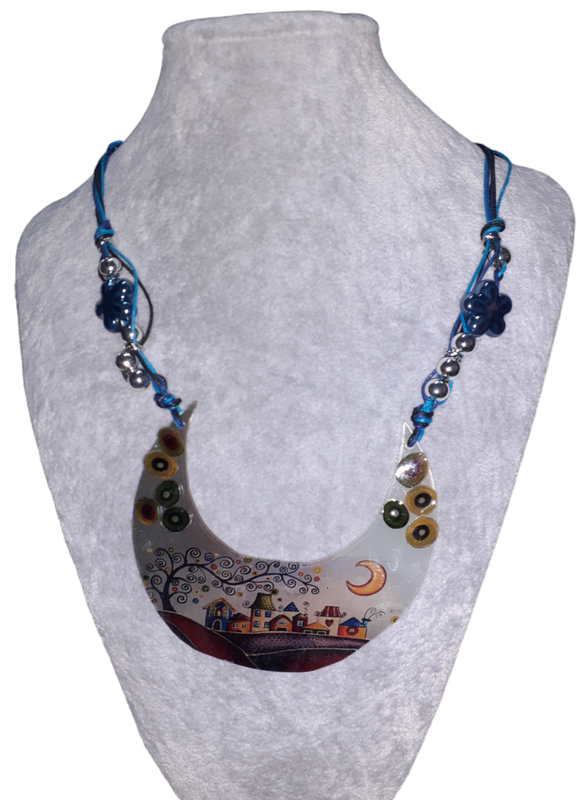 collana paesaggio notturno