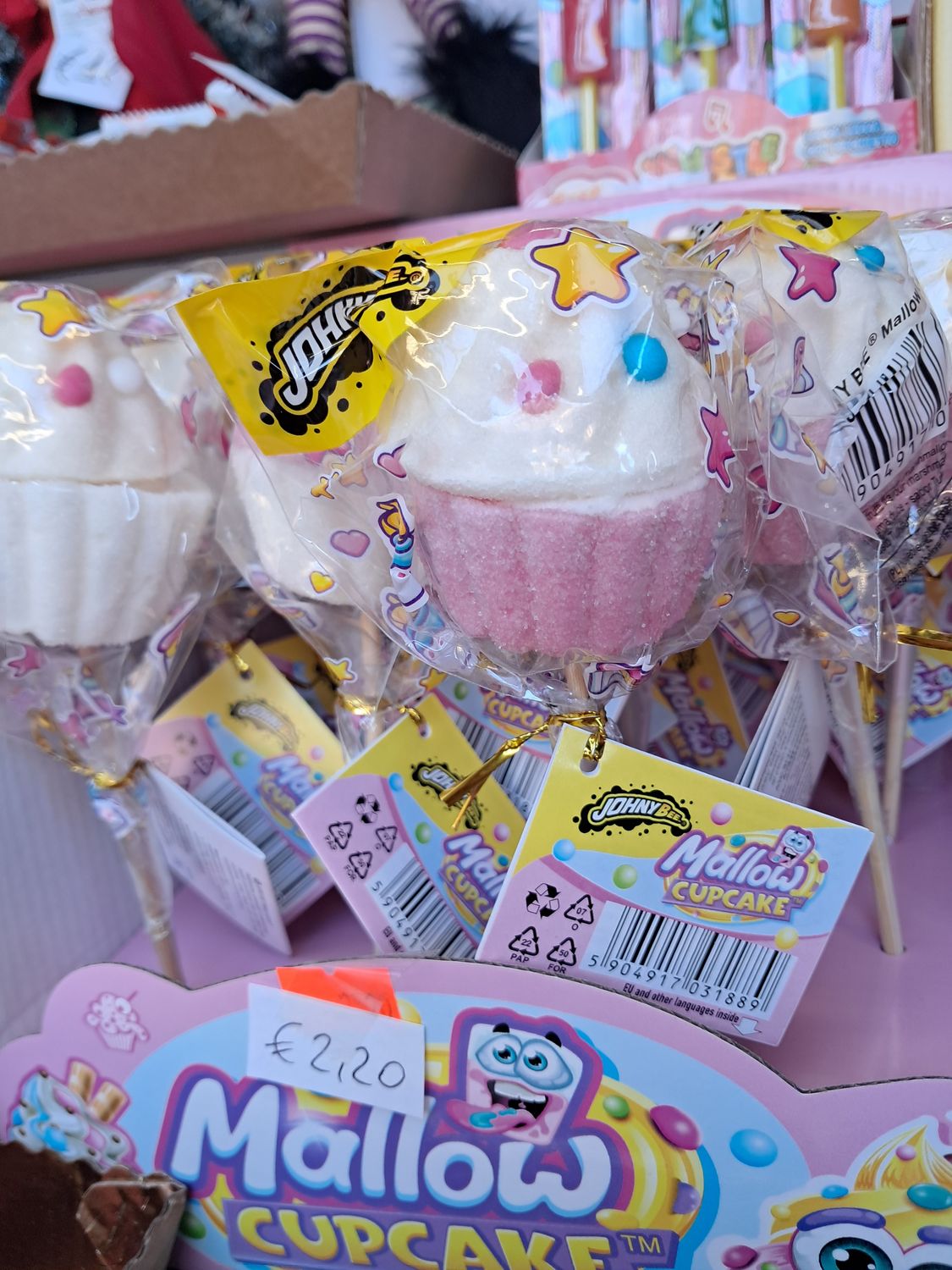 Mallow cupcake