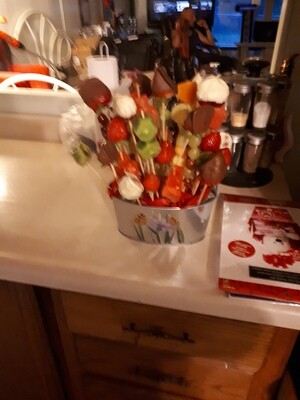 Fruit Bouquet/Trays Veggie Tray Fruit Bouquet/Trays Veggie Tray