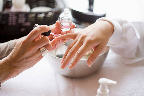 meni &amp; pedi cure