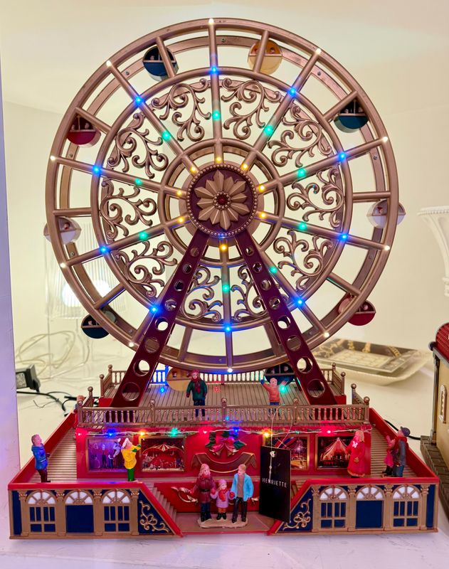 Ruota Panoramica Carillon con luci, musica e movimento Ruota Panoramica Carillon con luci, musica e movimento