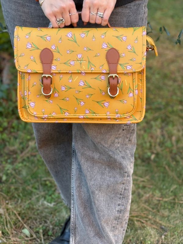 ​Cartella grande giorno Tuly senape - Naj Oleari