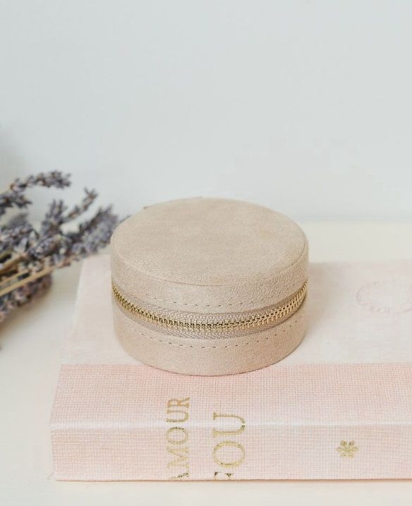 ​Portagioie Yvonne Velluto beige - Maison Scarlett