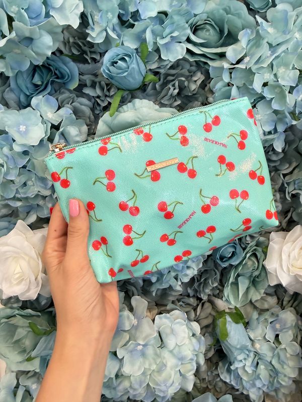 ​Pochette Rettangolare Cherry azzurra - Naj Oleari