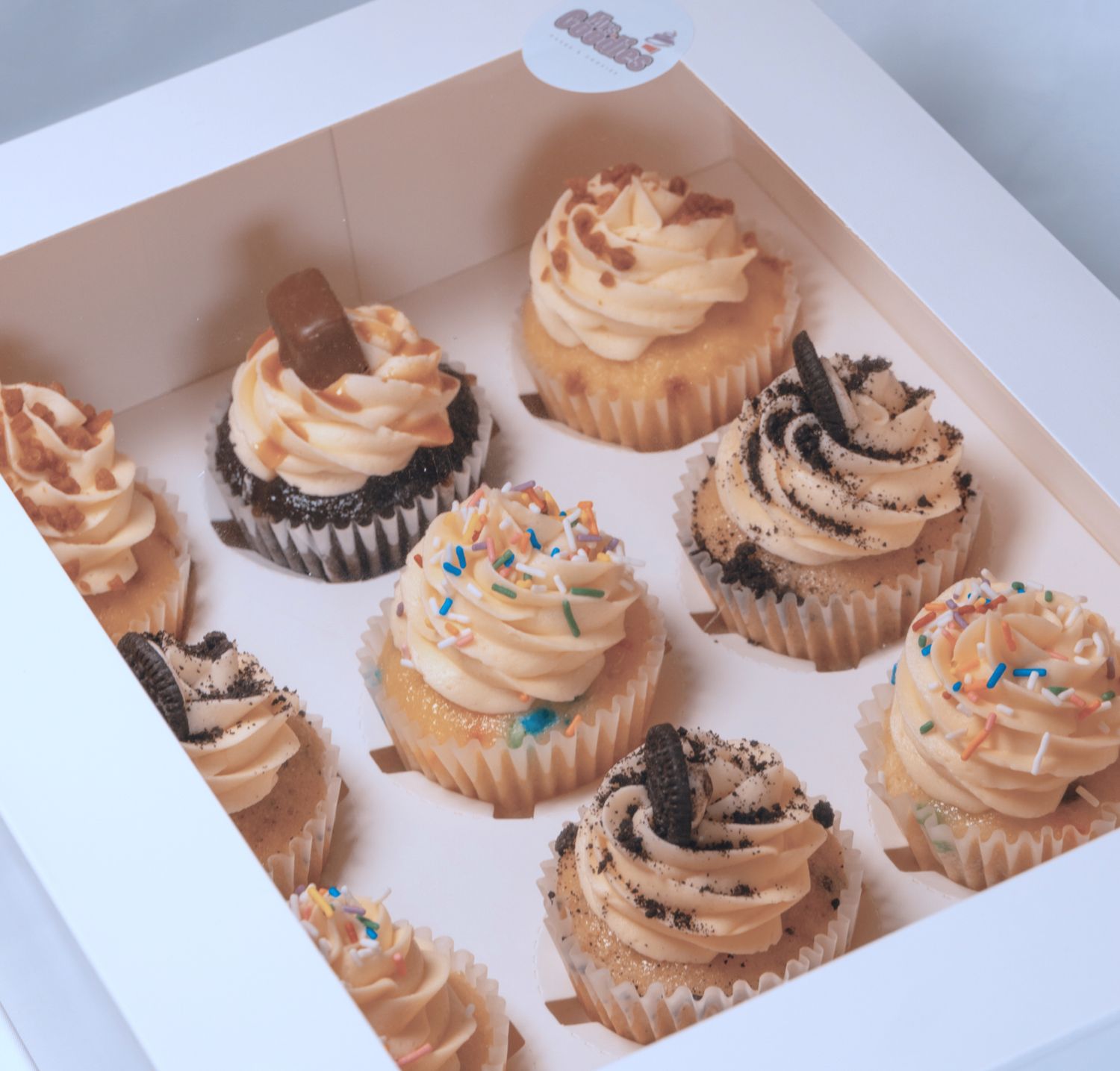 1 Dozen (12) Cupcakes