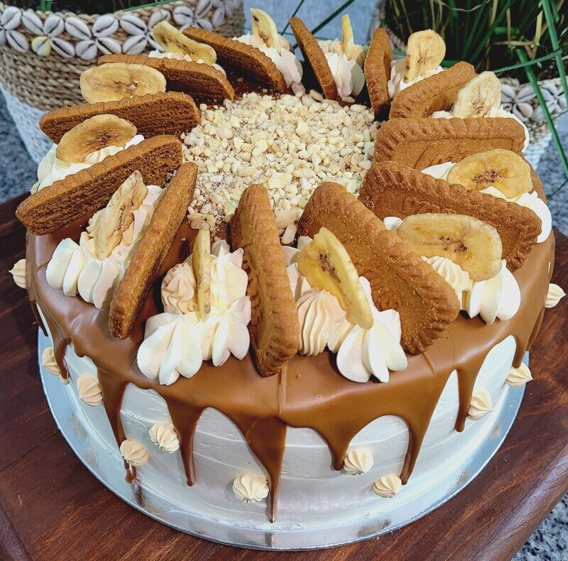Banana Biscoff Cake