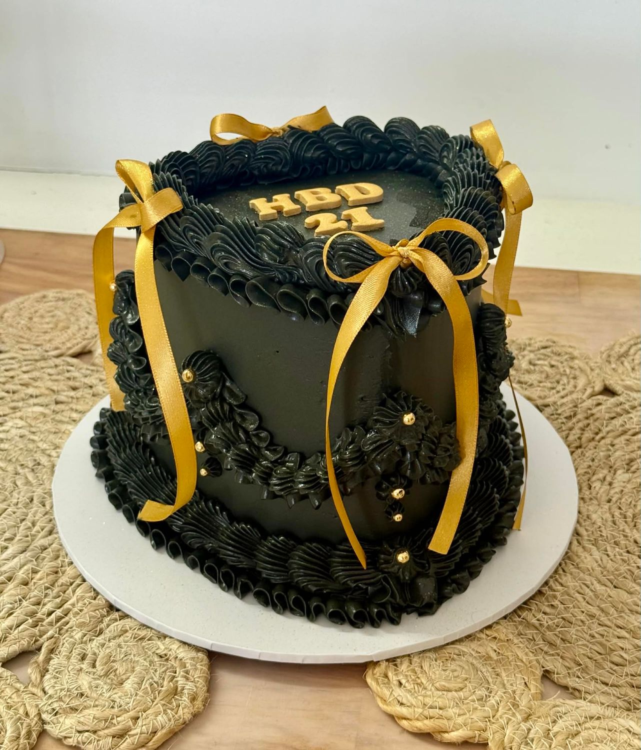 Mini Heart Lambeth Cake