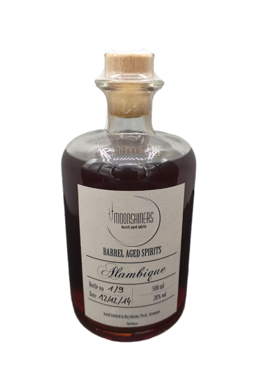 Moonshiners Barrel Aged Spirits Flambique 28% VOL. (1x0,5ltr.) Bottle No. 1/9 - 12.12.2014 - Deutschland