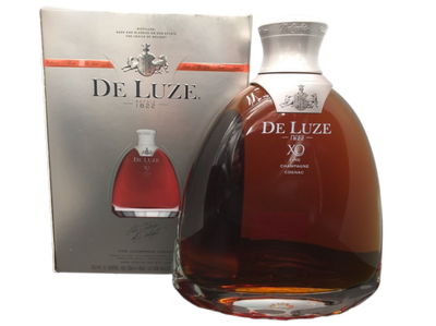 De Luze XO Fine Champagner Cognac 40% VOL. (1x1,0ltr.) OVP De Luze XO Fine Champagner Cognac 40% VOL. (1x1,0ltr.) OVP