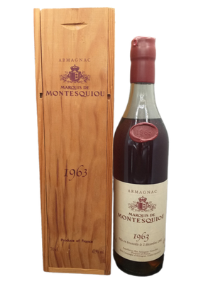 Marquis De Montesquiou 1963 Armagnac 43,9% VOL. (1x0,7ltr.) Holzkasten Marquis De Montesquiou 1963 Armagnac 43,9% VOL. (1x0,7ltr.) Holzkasten