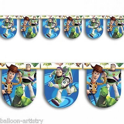 Lineal de Banderines para decorar de la licencia oficial de Disney Toy Story, ideales para decorar fiestas de cumpleaños