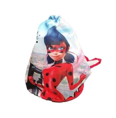 Bolsa de deporte tipo saco licencia oficial Lady bug, dimensiones:27x20x40cm