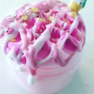 DANNON STRAWBERRY YOGHURT