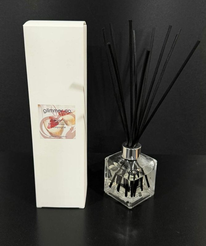 ELEGANT - Strawberries & Champagne