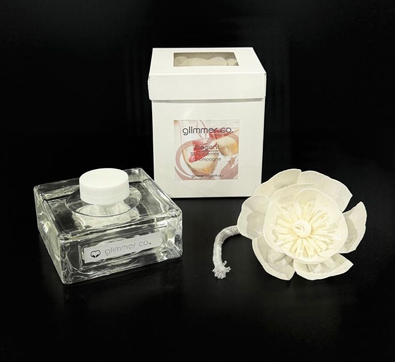 ELEGANT - Strawberries & Champagne