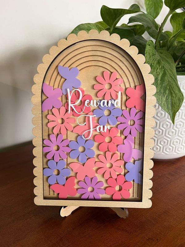 Scalloped Arch Reward Jar
